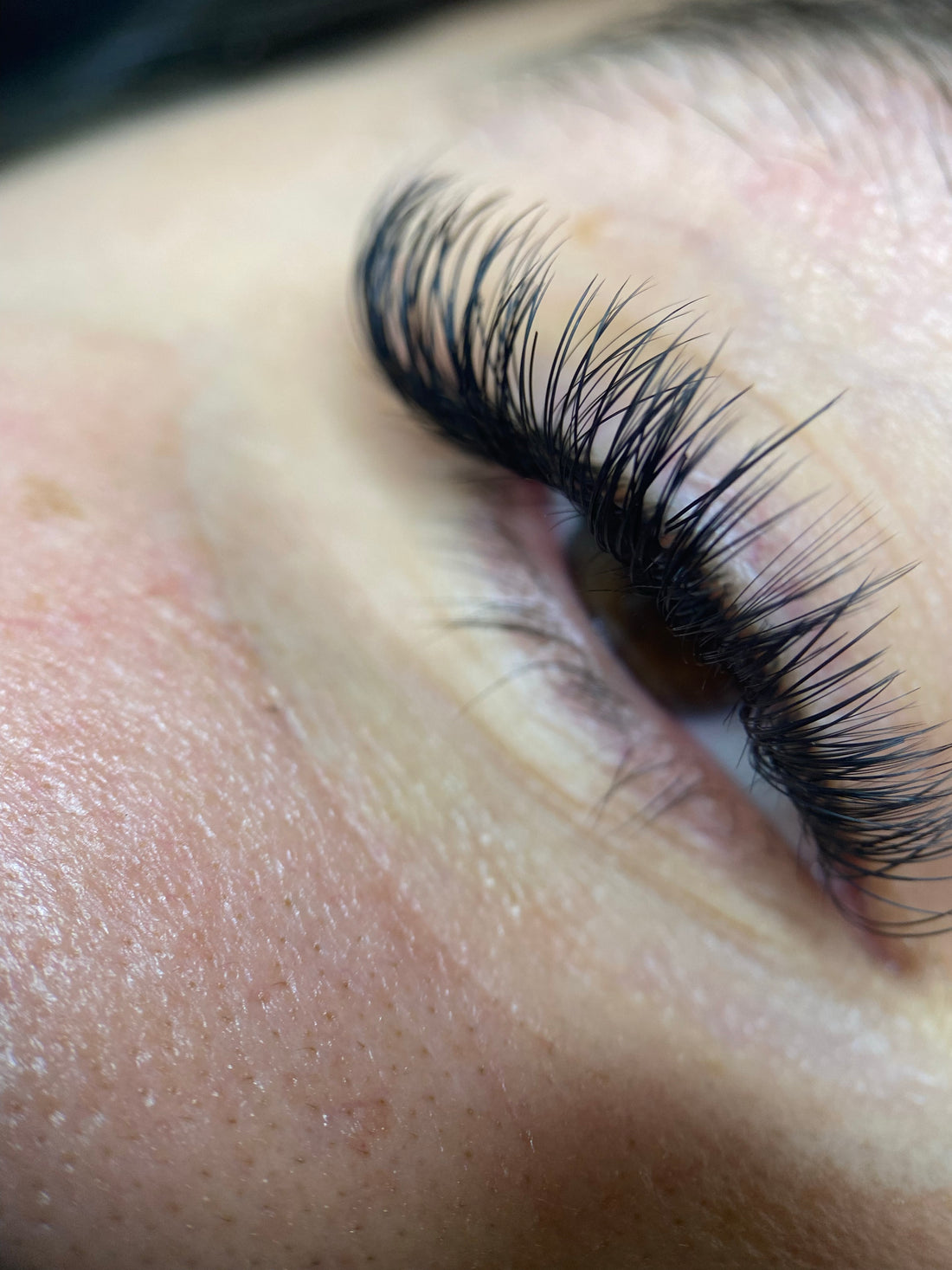 Top 5 Things to Know Before Getting Eyelash Extensions in Queens